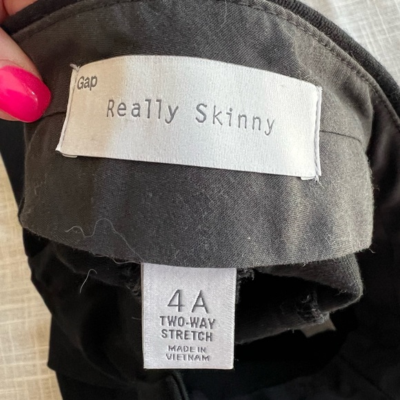 Gap Women’s Really Skinny Pants. Size 4A (ankle). BLACK - Picture 6 of 6
